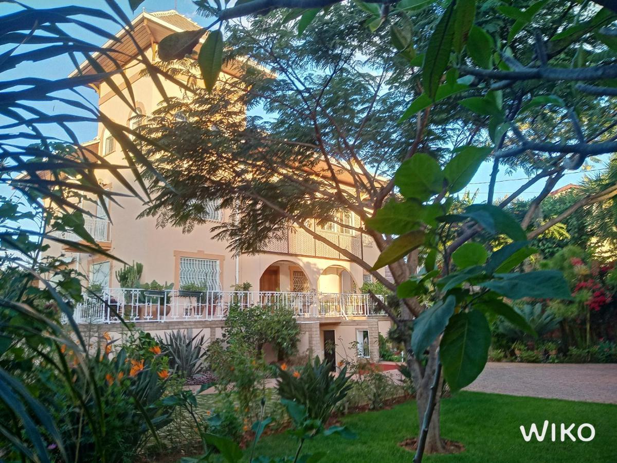 Chambre D'Hote Villa Maritampona Antsirabe Exteriör bild