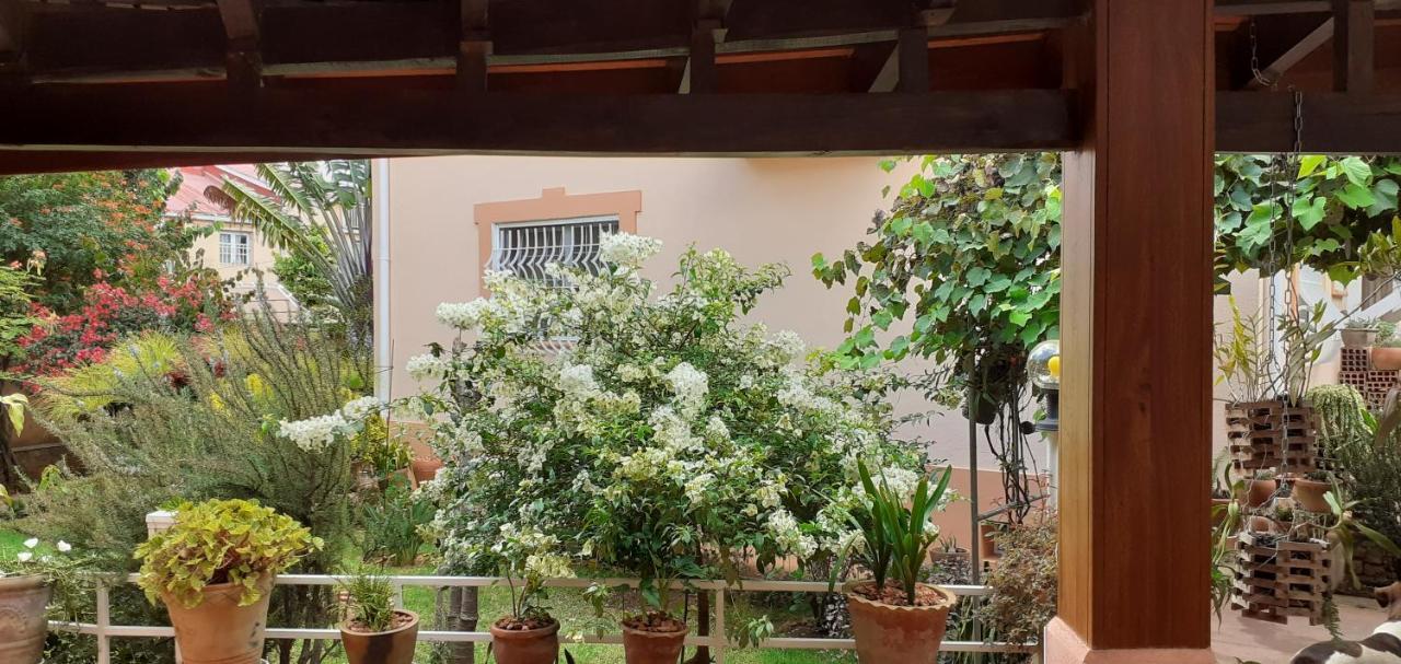 Chambre D'Hote Villa Maritampona Antsirabe Exteriör bild